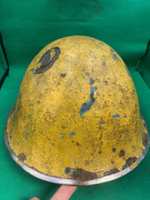 Charger l&#39;image dans la galerie, Original WW2 British Army / Canadian Army Mk3 Turtle Combat Helmet
