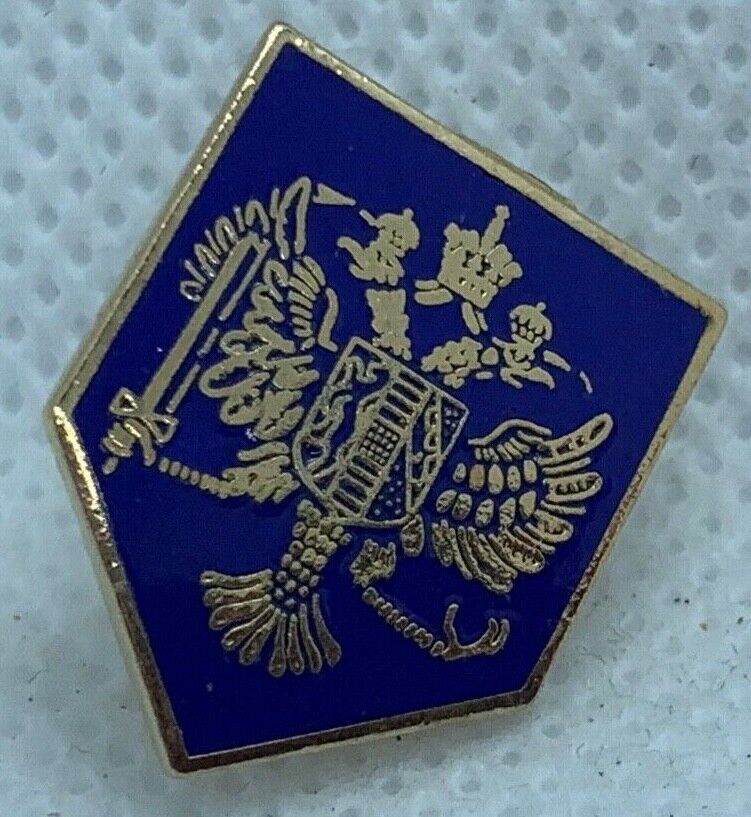 Dragoon Guards - NEW British Army Military Cap/Tie/Lapel Pin Badge #149