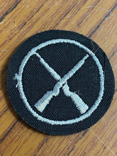 Load image into Gallery viewer, Post WW2 German Luftwaffe box 200 Unissued Marksmanship Sleeve Badges.
