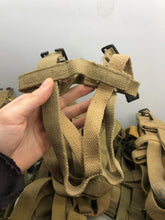 Charger l&#39;image dans la galerie, Original WW2 37 Pattern British Army Water Bottle Carrier Harness
