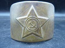 Lade das Bild in den Galerie-Viewer, Original WW2 USSR Russian Soldiers Army Brass Belt Buckle

