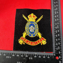 Charger l&#39;image dans la galerie, British Army Hampshire Yeomanry Carabiniers Regiment Embroidered Blazer Badge
