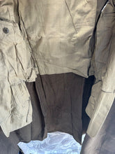 Lade das Bild in den Galerie-Viewer, Genuine French Army Greatcoat - Ideal for WW2 US Army Reenactment
