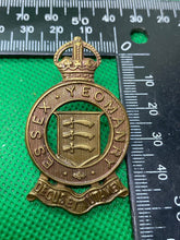 Load image into Gallery viewer, WW1 / WW2 British Army - Essex Yeomanry Regiment Cap Badge
