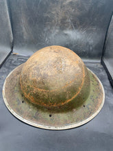 Charger l&#39;image dans la galerie, Original WW2 British / South African Mk2 Army Helmet &amp; Liner
