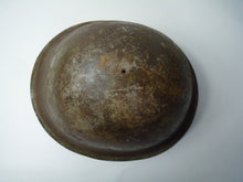 Load image into Gallery viewer, Mk3 Canadian / British Army Original WW2 Turtle Helmet High Rivet
