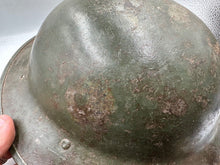 Lade das Bild in den Galerie-Viewer, Original WW2 British Style South African Mk2 Army Combat Helmet &amp; Liner
