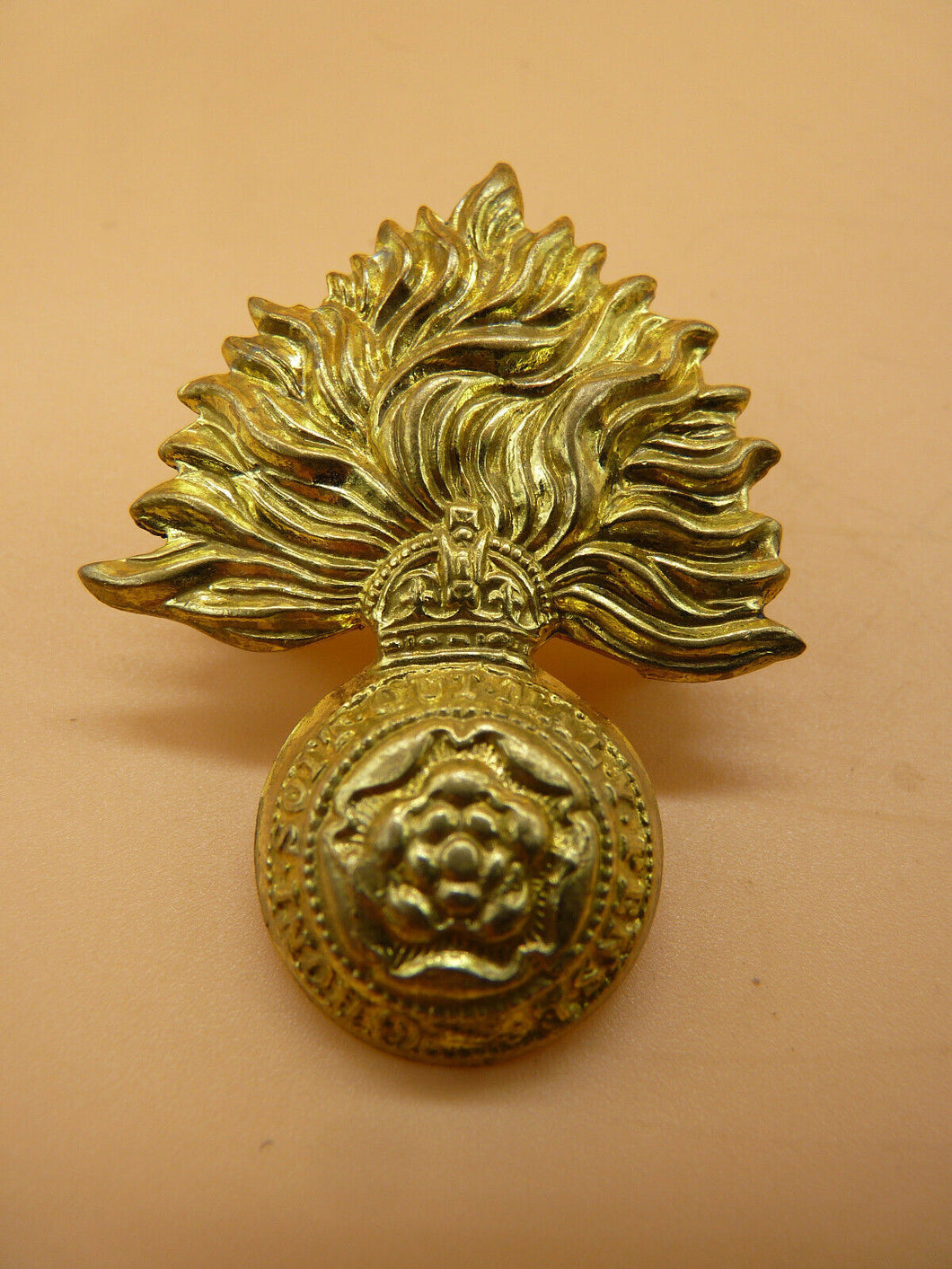 British Army Cap Badge - The Royal Fusiliers - Kings Crown