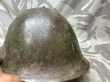 Charger l&#39;image dans la galerie, Original WW2 Canadian / British Army Mk3 High Rivet Turtle Helmet &amp; Liner
