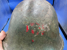 Lade das Bild in den Galerie-Viewer, Original WW2 British Army Mk3 Combat Helmet &amp; Liner Set
