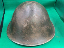 Charger l&#39;image dans la galerie, Original WW2 British Army / Canadian Army Mk3 Turtle Combat Helmet
