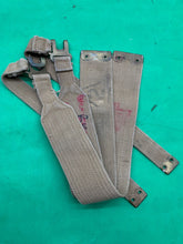 Charger l&#39;image dans la galerie, Original WW2 British Army 37 Pattern L Straps -  M.E.Co - 1943 Dated
