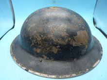 Lade das Bild in den Galerie-Viewer, Original WW2 British Army Mk2 Army Brodie Combat Helmet
