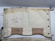 Charger l&#39;image dans la galerie, Original British Army / Royal Navy White 37 Pattern Spats / Gaiters- Well Marked
