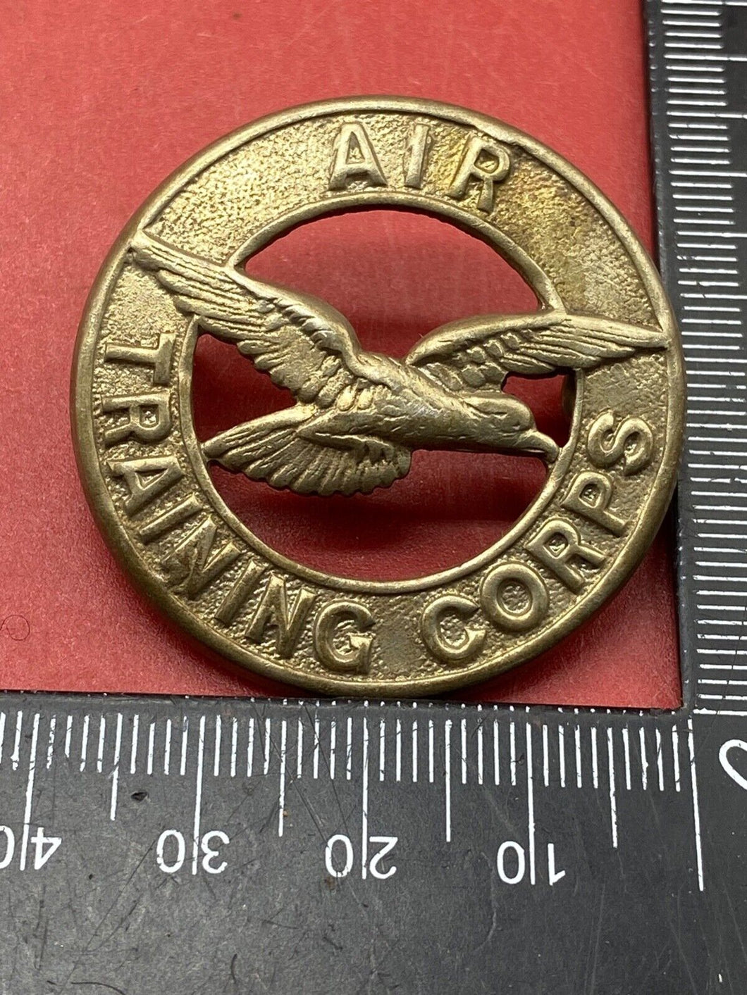 British Royal Air Force - Air Training Corps ATC White Metal Cap / Beret Badge.