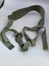 Load image into Gallery viewer, Original WW2 British Army 44 Pattern Shoulder Strap
