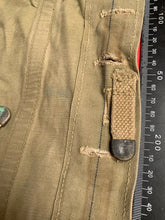 Load image into Gallery viewer, Original WW2 US Army M1928 Haversack Pack Tail
