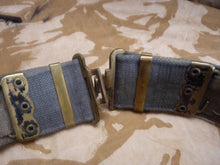 Charger l&#39;image dans la galerie, Original WW2 British Army 37 Pattern Webbing Combat Belt - 34&quot; Waist
