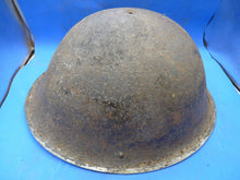 Charger l&#39;image dans la galerie, Original WW2 Onwards British Army Mk4 Turtle Helmet
