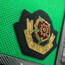 Charger l&#39;image dans la galerie, British Army Queens Lancashire Regiment Cap / Beret / Blazer Badge - UK Made
