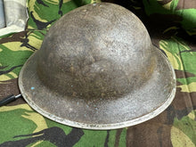 Lade das Bild in den Galerie-Viewer, British Army Mk2 Brodie Helmet - Original WW2 - South African Manufactured
