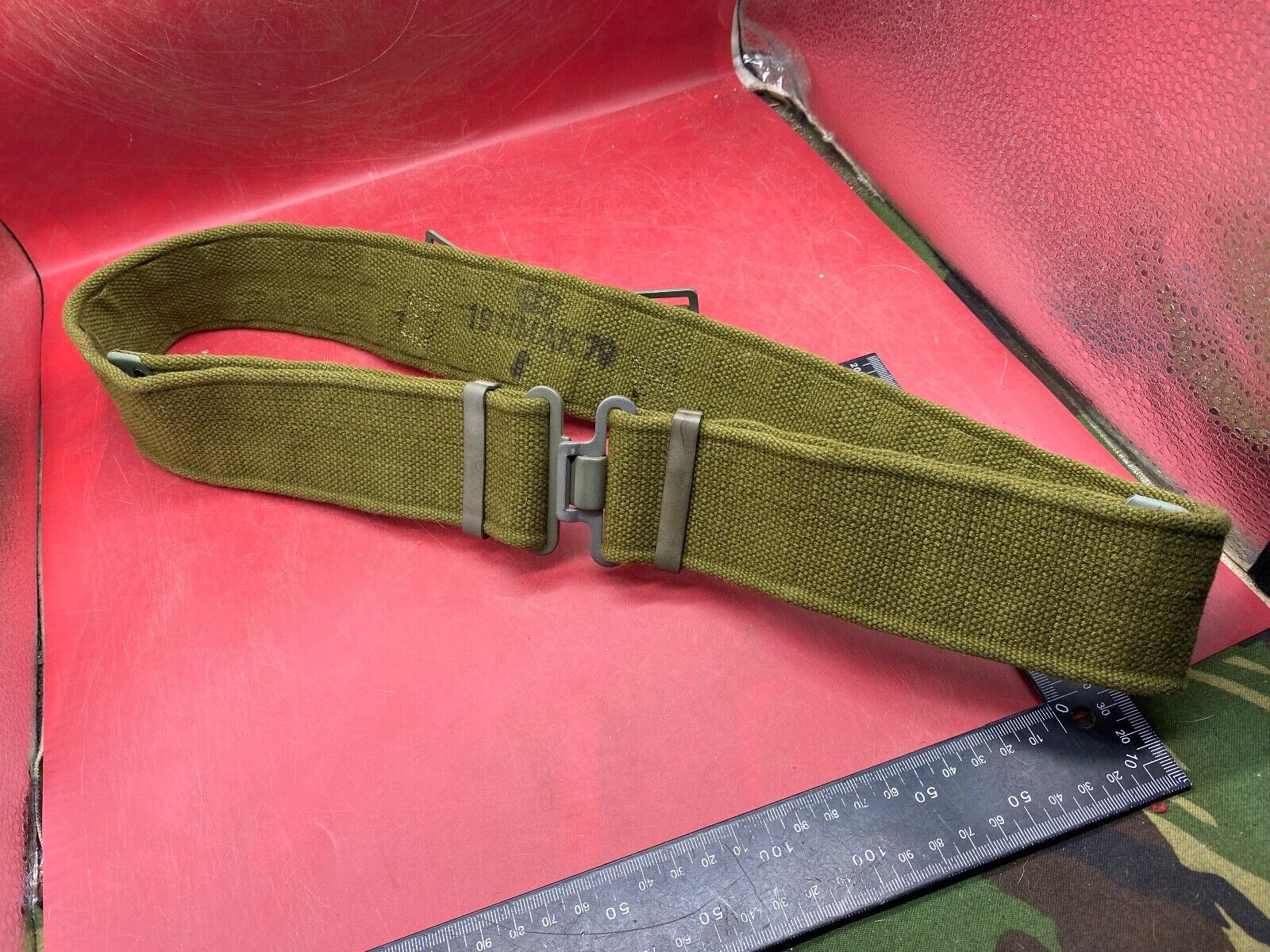 WW2 - 37 Patten Danish Army Belt in very clean condition - Approx 44 ...