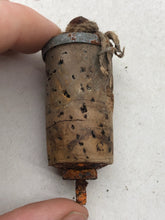 Load image into Gallery viewer, Original WW1 / WW2 British Army Water Bottle Cork Lid
