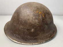 Lade das Bild in den Galerie-Viewer, Mk3 Canadian / British Army Original WW2 Turtle Helmet High Rivet
