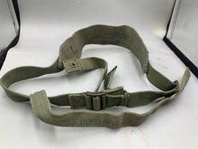 Charger l&#39;image dans la galerie, Original WW2 British Army 44 Pattern Shoulder Strap - 1945 Dated
