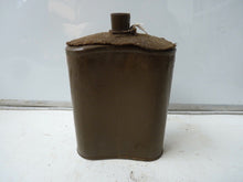 Lade das Bild in den Galerie-Viewer, Original 1950s War Department British Army Soldiers Water Bottle
