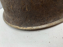 Charger l&#39;image dans la galerie, Geunine British / Canadian Army Mk3 WW2 Combat Helmet - Uncleaned Original
