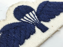 Load image into Gallery viewer, Royal Navy summer uniform raw edge paratroopers jump wing badge -- B15
