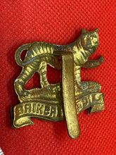 Load image into Gallery viewer, Original British Army WW1 / WW2 LEICESTERSHIRE Regiment Cap Badge
