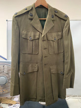 Load image into Gallery viewer, Original US Marine Corps USMC Dress Tunic &amp; Gloves - 38 Chest - The Militaria Shop
