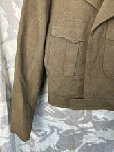 Load image into Gallery viewer, Original US Army Jacket OD Ike Jacket WW2 - Vietnam Pattern 38&quot; R - 1953 Dated
