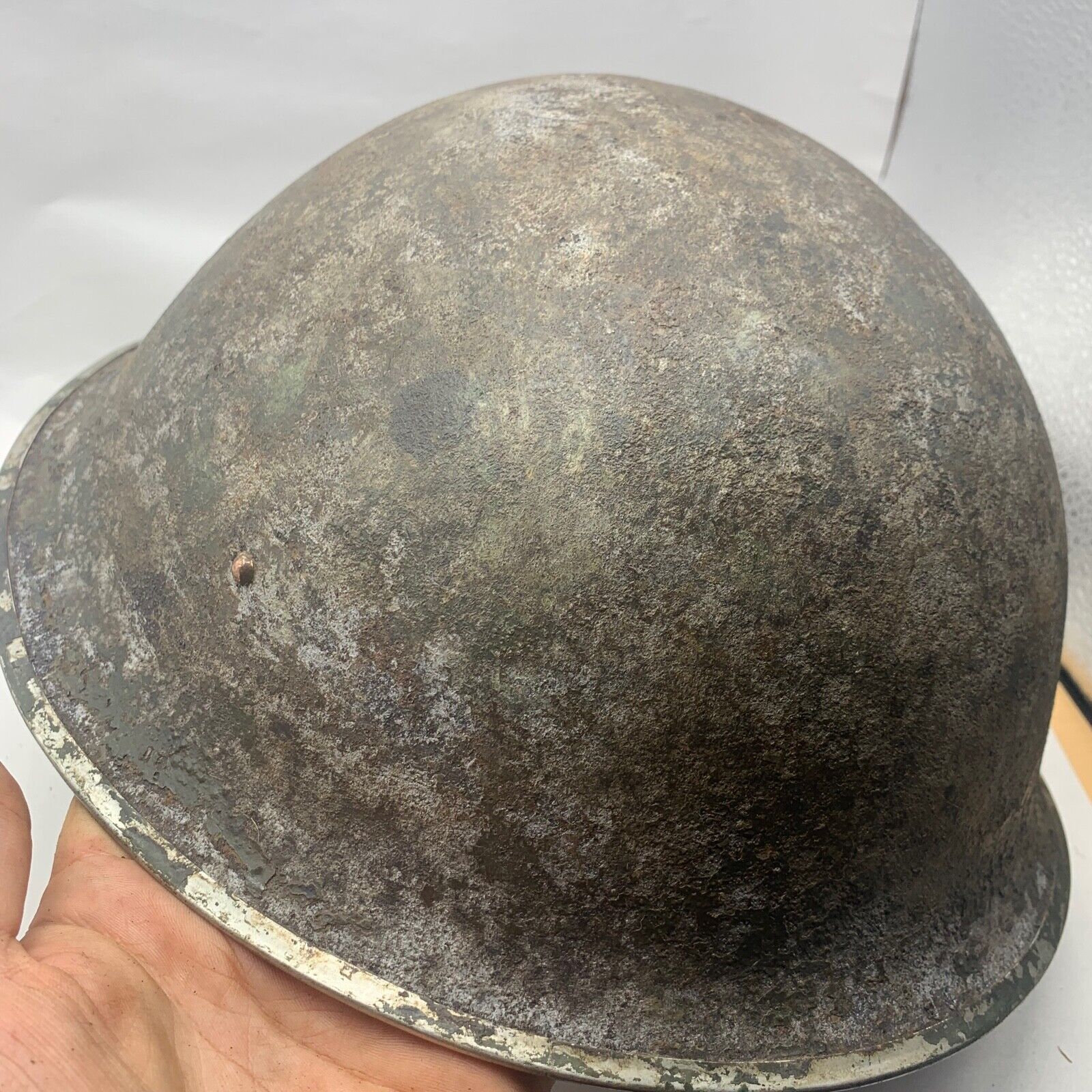 Original WW2 British / Canadian Army Mk3 Hight Rivet Turtle Army Combat Helmet - The Militaria Shop
