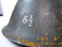 Lade das Bild in den Galerie-Viewer, Original Mk3 Schildkrötenhelm der kanadischen/britischen Armee aus dem 2. Weltkrieg mit hohen Nieten 
