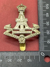 Load image into Gallery viewer, British Army WW1 / WW2 The Royal Yorkshire Regiment Cap Badge with Rear Slider.
