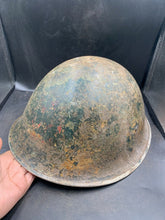 Lade das Bild in den Galerie-Viewer, British / Canadian Army WW2 Mk3 Turtle Helmet - Complete with Liner
