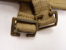 Charger l&#39;image dans la galerie, Original WW2 1942 Dated British Army 37 Pattern Water Bottle Carrier Harness
