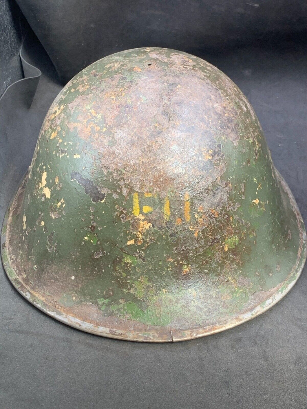 Original WW2 British Army / Canadian Army Mk3 Turtle Combat Helmet