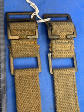 Charger l&#39;image dans la galerie, Original WW2 British Army 37 Pattern Brace Adaptor Pair
