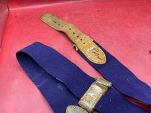 Charger l&#39;image dans la galerie, WW2 British Army Hussars Blue Canvas and Leather Belt with Fittings
