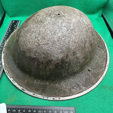 Lade das Bild in den Galerie-Viewer, British Army Mk2 Brodie Helmet - Original WW2 - South African Manufactured
