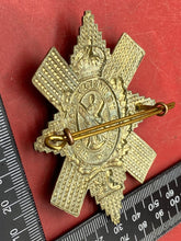 Load image into Gallery viewer, WW1 / WW2 British Army Black Watch  - White Metal Cap Badge.
