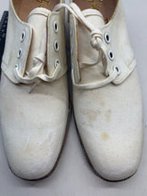 Lade das Bild in den Galerie-Viewer, Original WW2 British Army Women&#39;s White Summer Shoes - ATS WAAF - Size 240s
