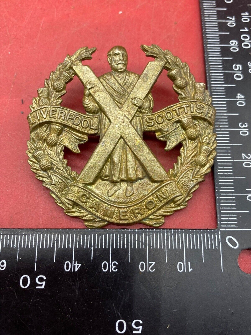 WW1 / WW2 British Army Cameron Highlanders - Liverpool Scottish Cap Badge.