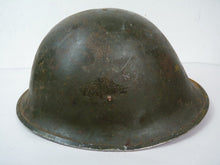 Lade das Bild in den Galerie-Viewer, Original Mk3 Schildkrötenhelm der kanadischen/britischen Armee aus dem 2. Weltkrieg mit hohen Nieten 
