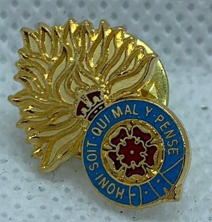 Royal Fusiliers - NEW British Army Military Cap/Tie/Lapel Pin Badge #132 - The Militaria Shop