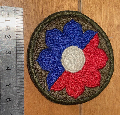 Current made US Army Divisional shoulder patch / badge. Post WW2 manufacture. - The Militaria Shop